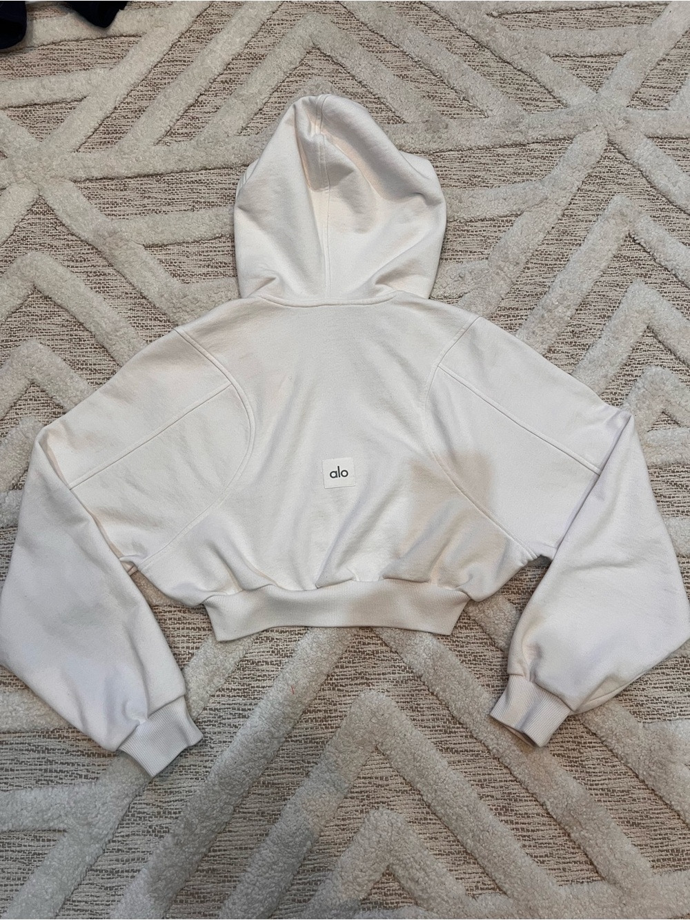 ALO Hoodie Sweet Escape Ivory Cream Size Small Hooded Excellent Condition - Picture 5 of 9